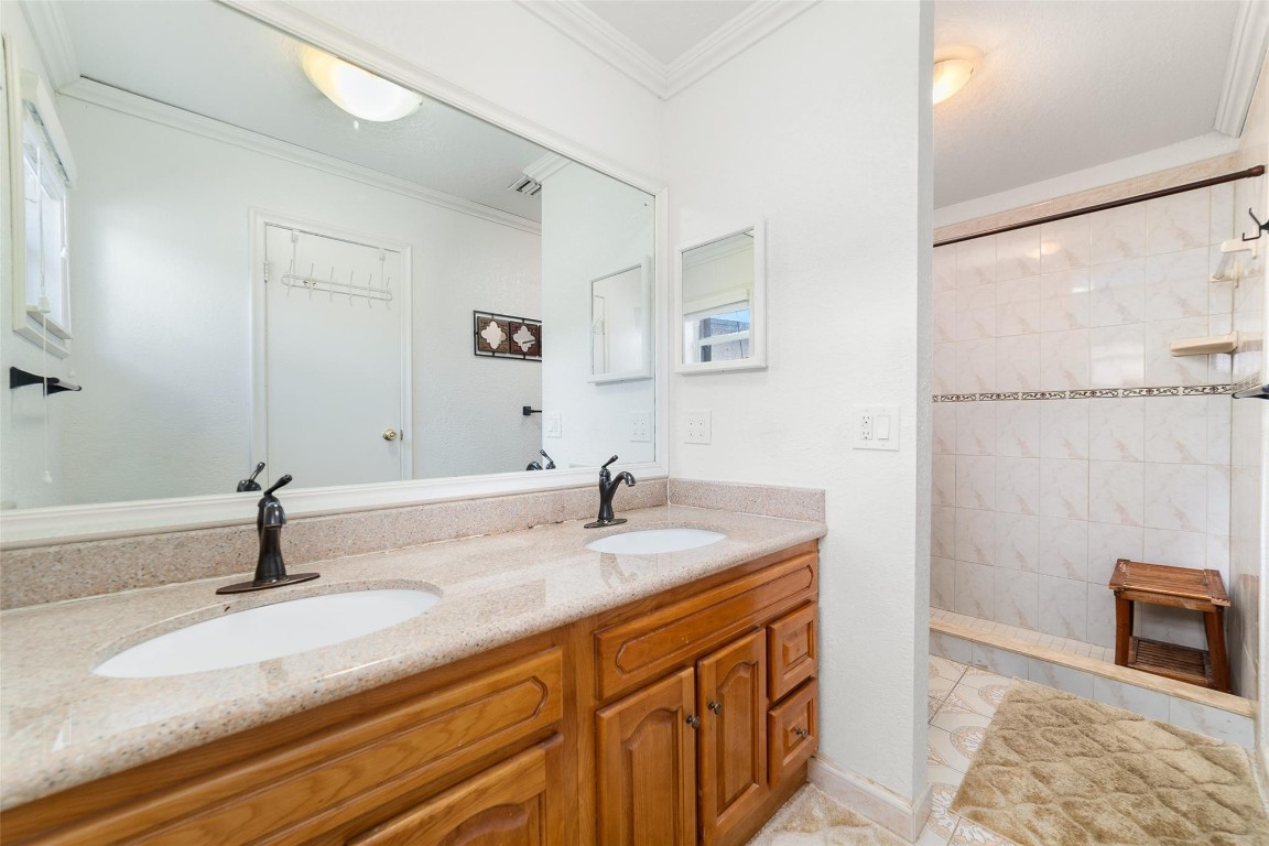 SUNRISE GOLF VILLAGE SEC - Residential