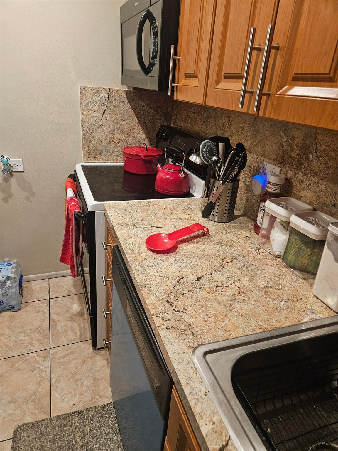 INTERNATIONAL VILLAGE - Residential Lease