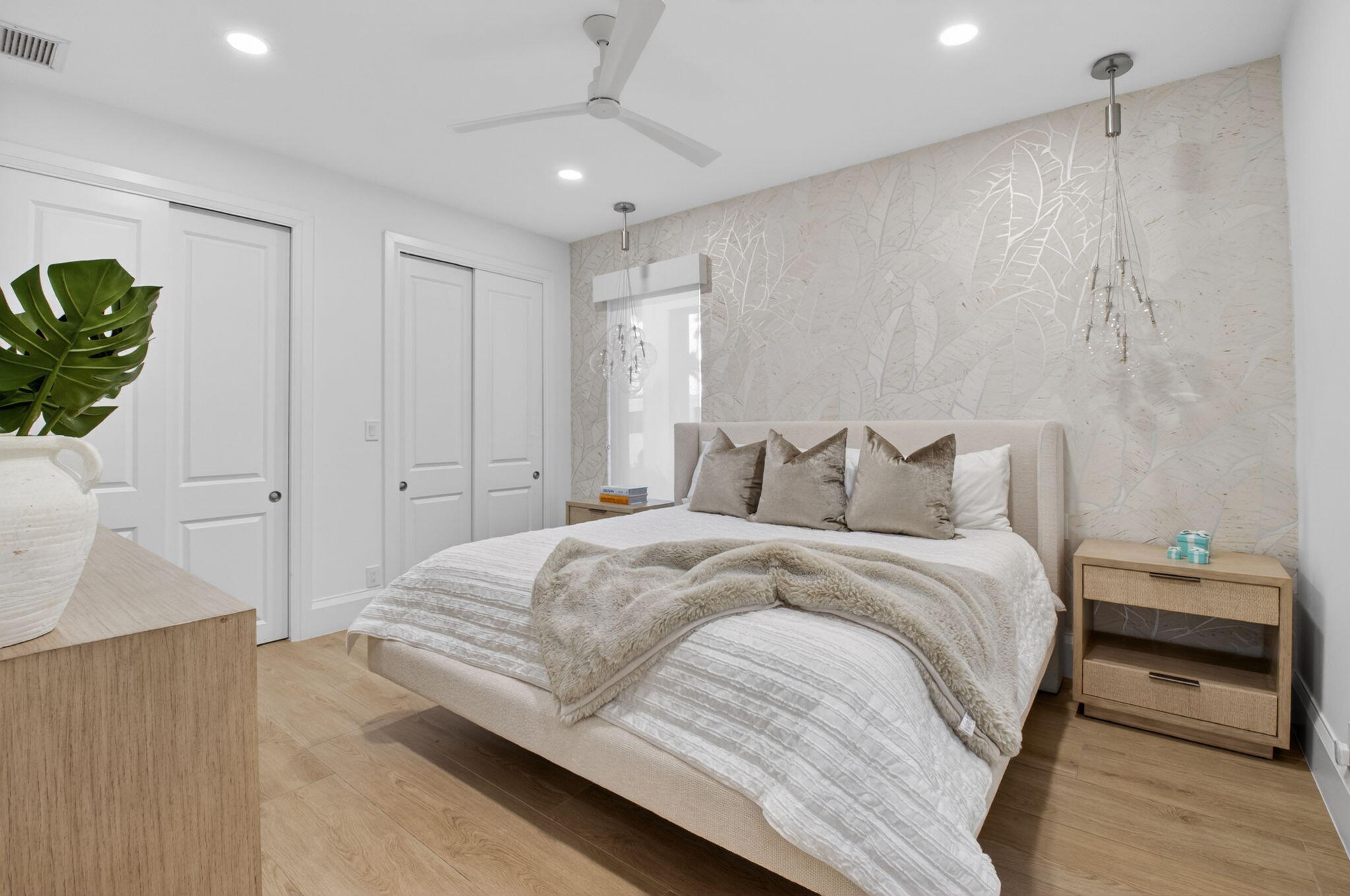 DEVON PLACE - Residential