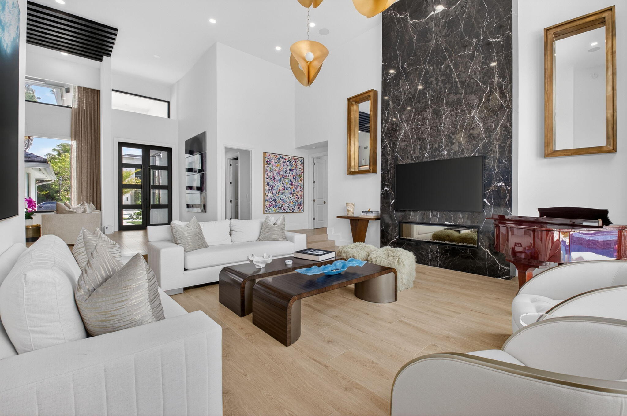 DEVON PLACE - Residential
