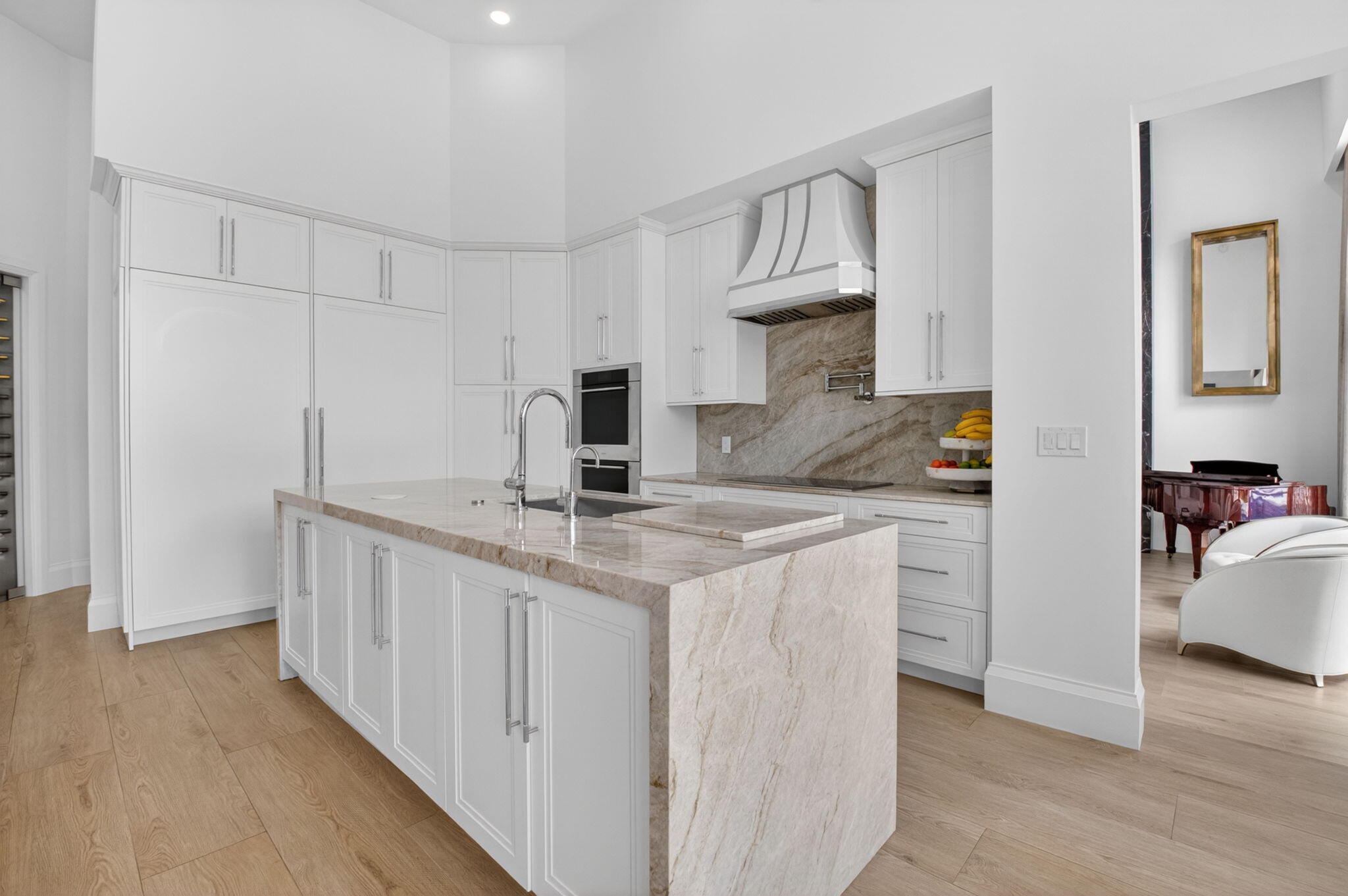 DEVON PLACE - Residential