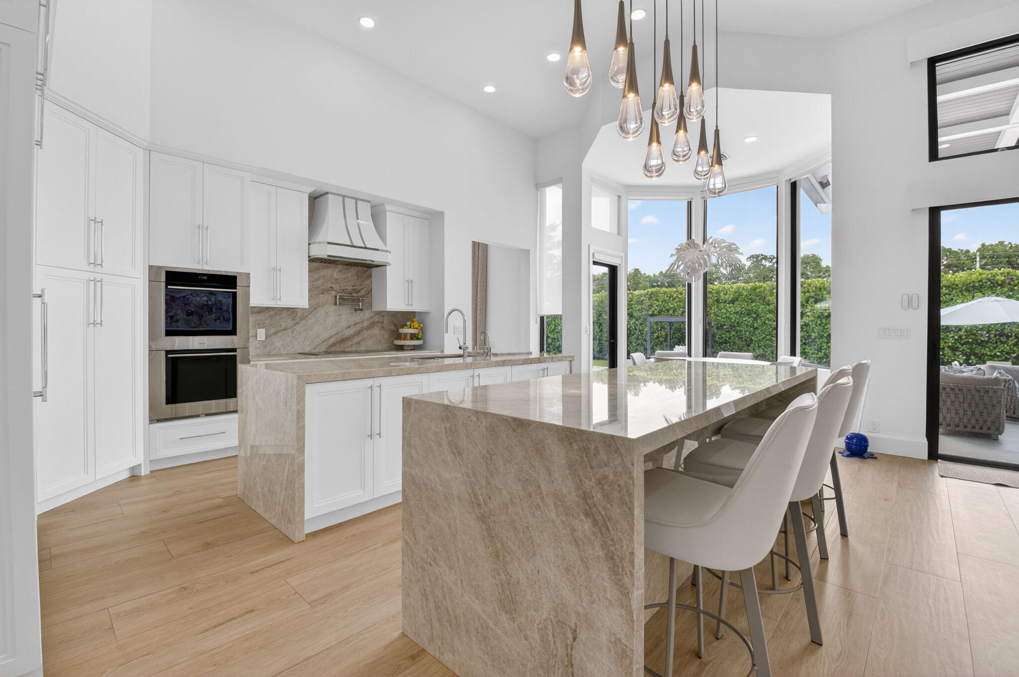 DEVON PLACE - Residential