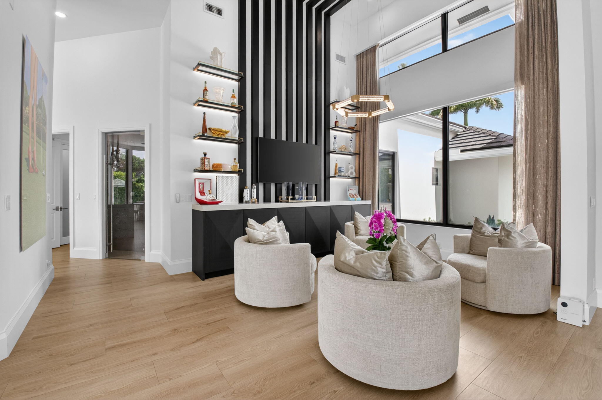 DEVON PLACE - Residential
