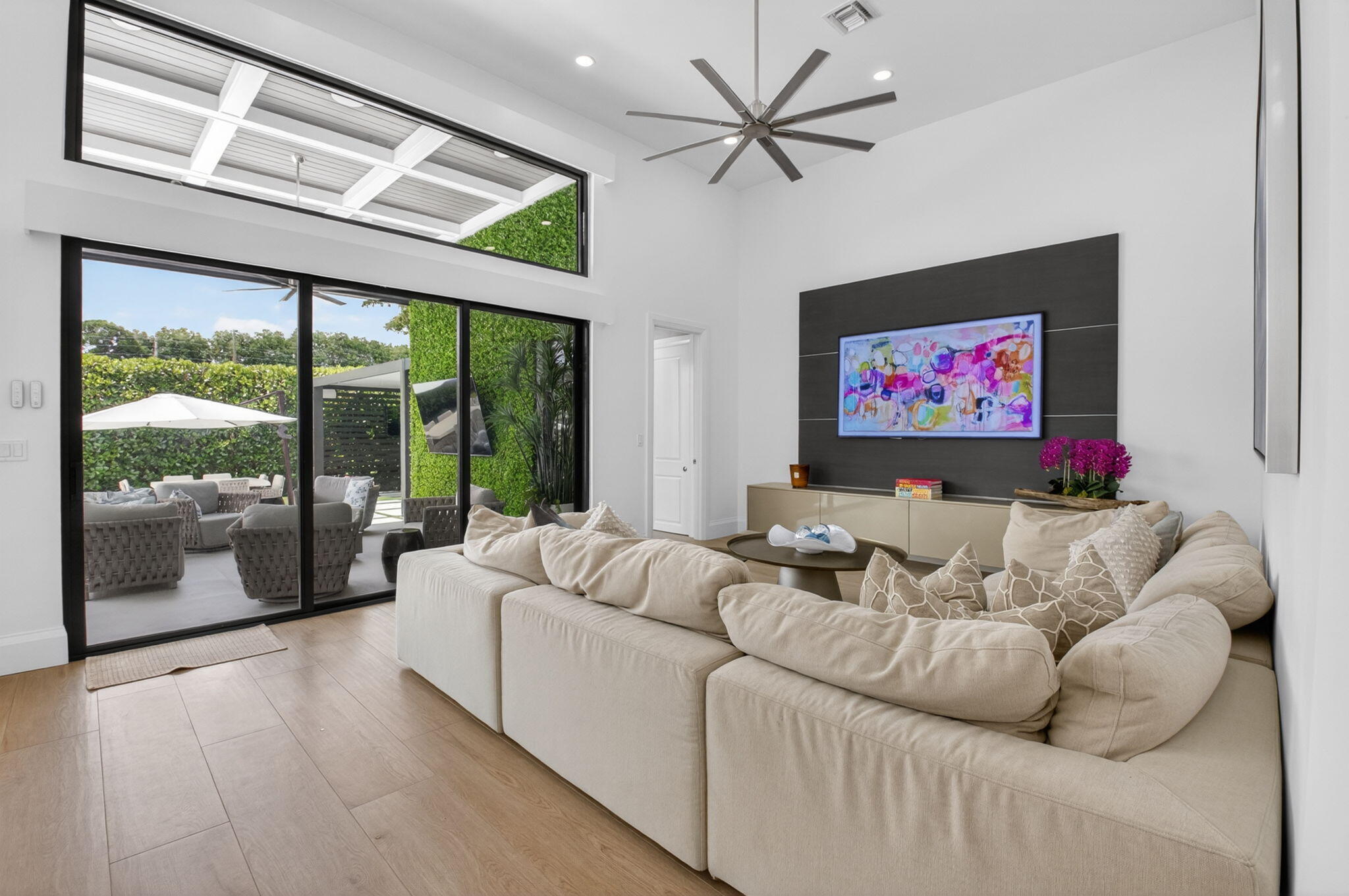 DEVON PLACE - Residential