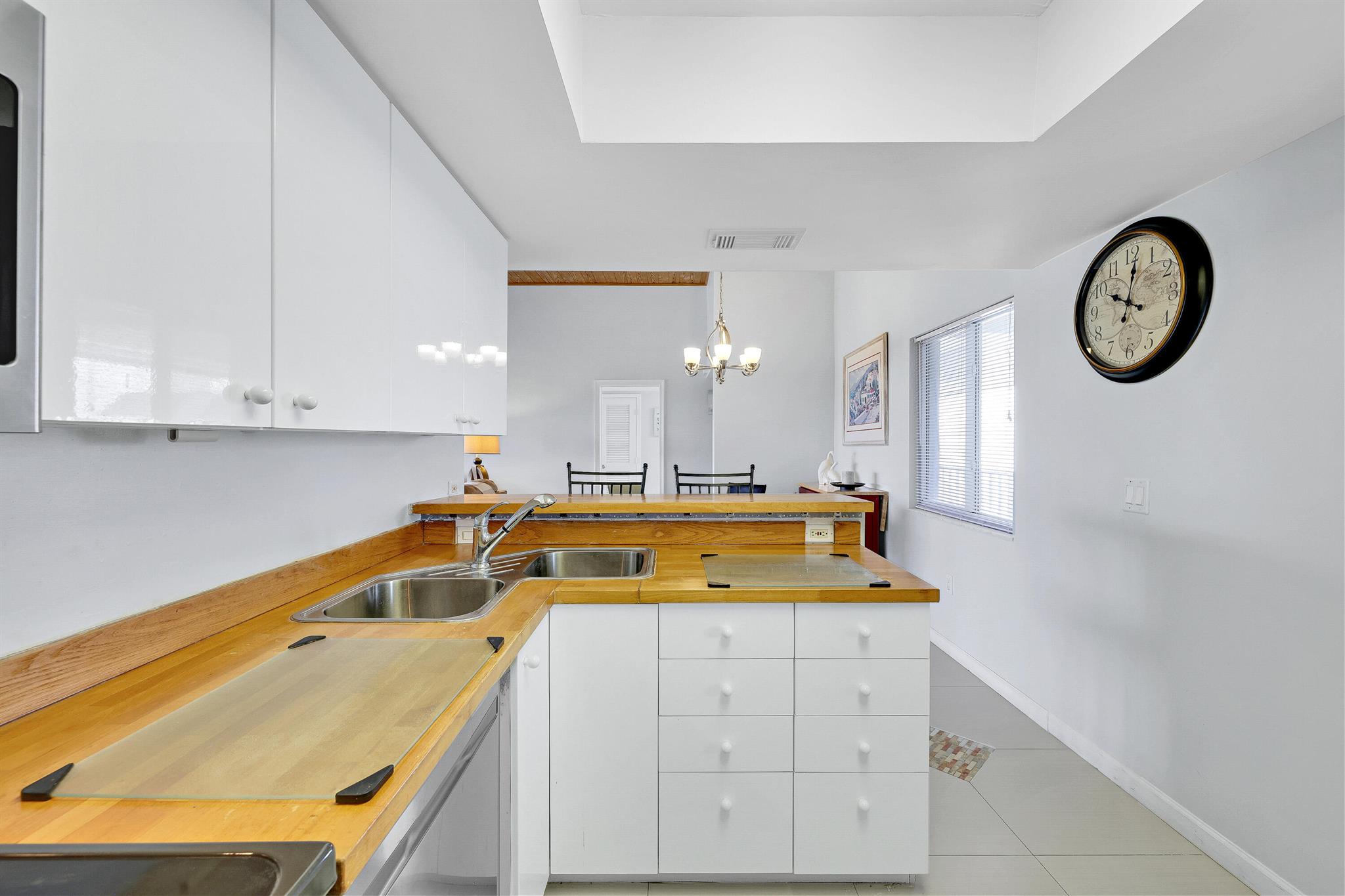 OCEAN VILLAGE - Residential