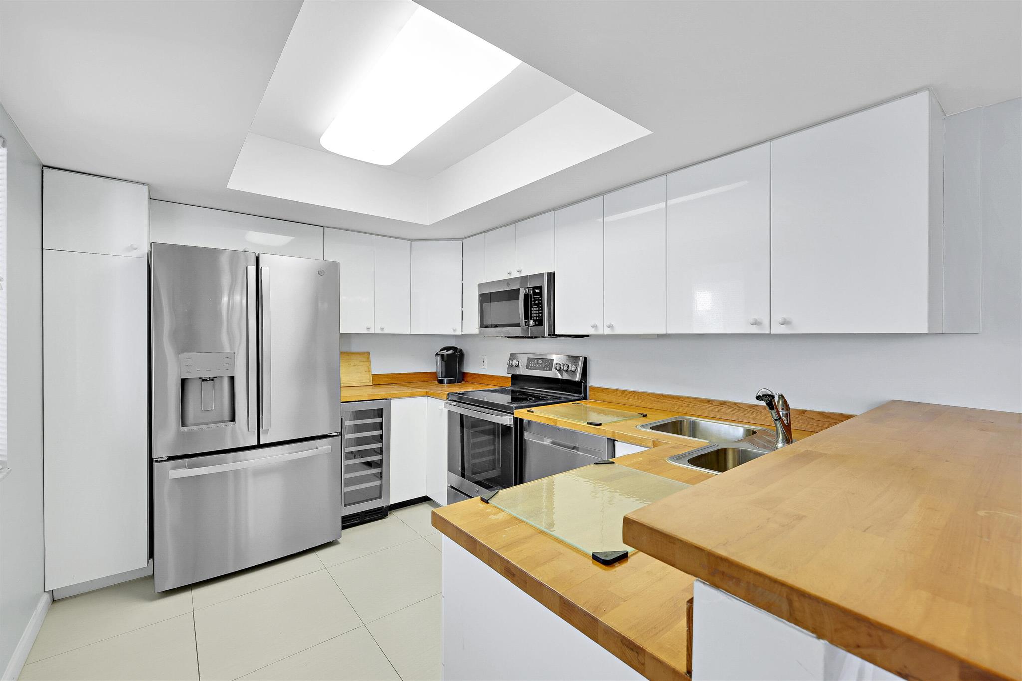 OCEAN VILLAGE - Residential