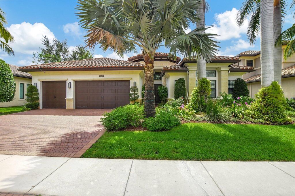 Photo of 8405 Hawks Gully Avenue, Delray Beach, FL 33446 (MLS # R10996114)