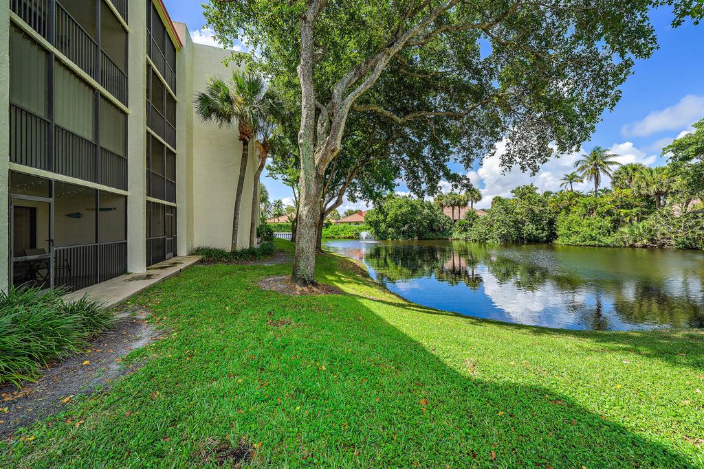 Photo of 1605 S Us Highway 1 #C302, Jupiter, FL 33477 (MLS # B26014208)