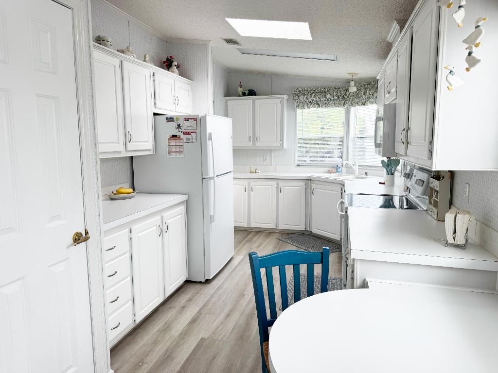 BRINY BREEZES INC - Residential