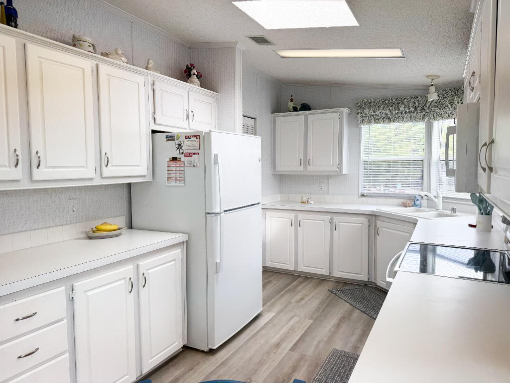 BRINY BREEZES INC - Residential