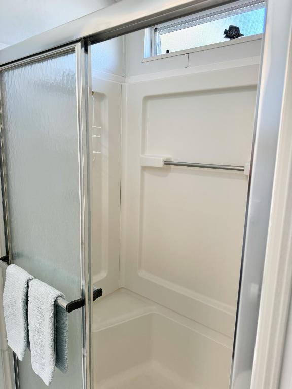 BRINY BREEZES INC - Residential