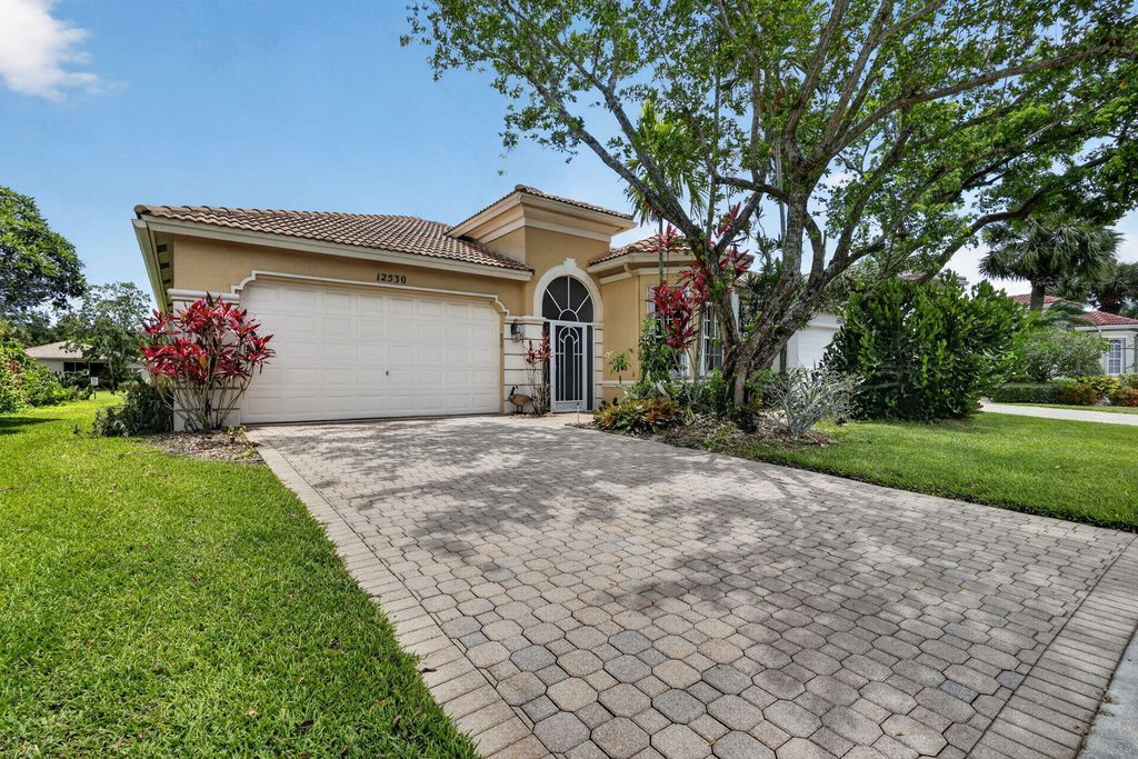 Photo of 12530 VÃ­a Valenza, Boynton Beach, FL 33436 (MLS # B26032613)