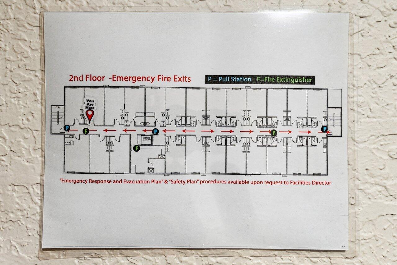 HY-CREST CENTER PAR 2 (LE - Commercial Sale