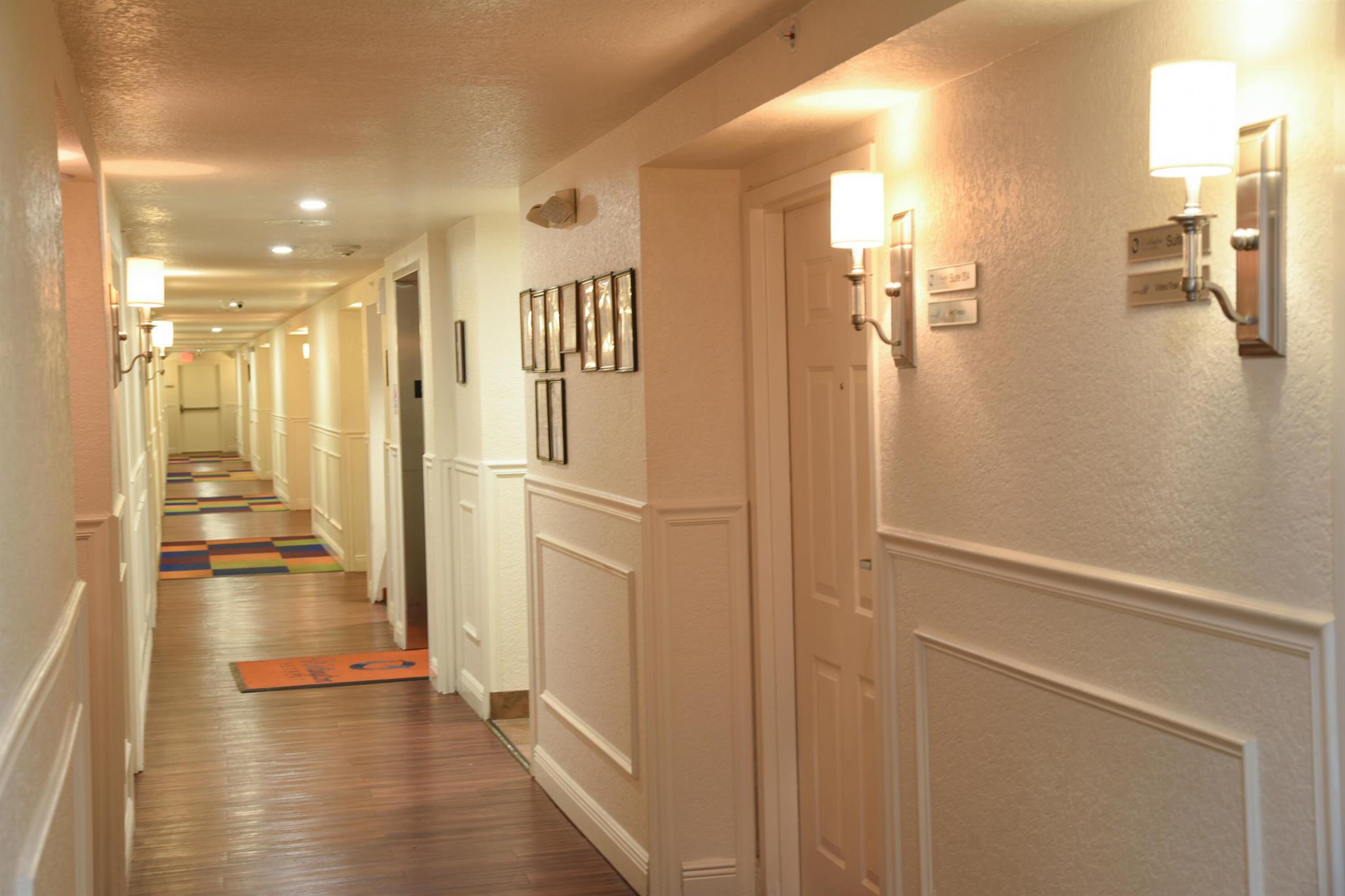 HY-CREST CENTER PAR 2 (LE - Commercial Sale