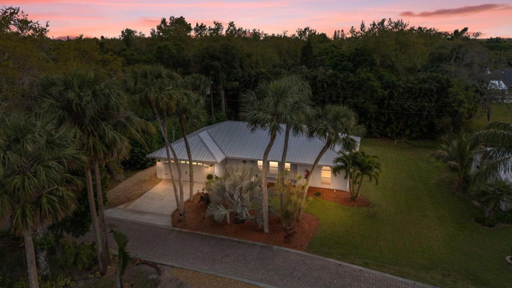 Photo of 542 SW Timber Trail, Stuart, FL 34997 (MLS # R11068028)