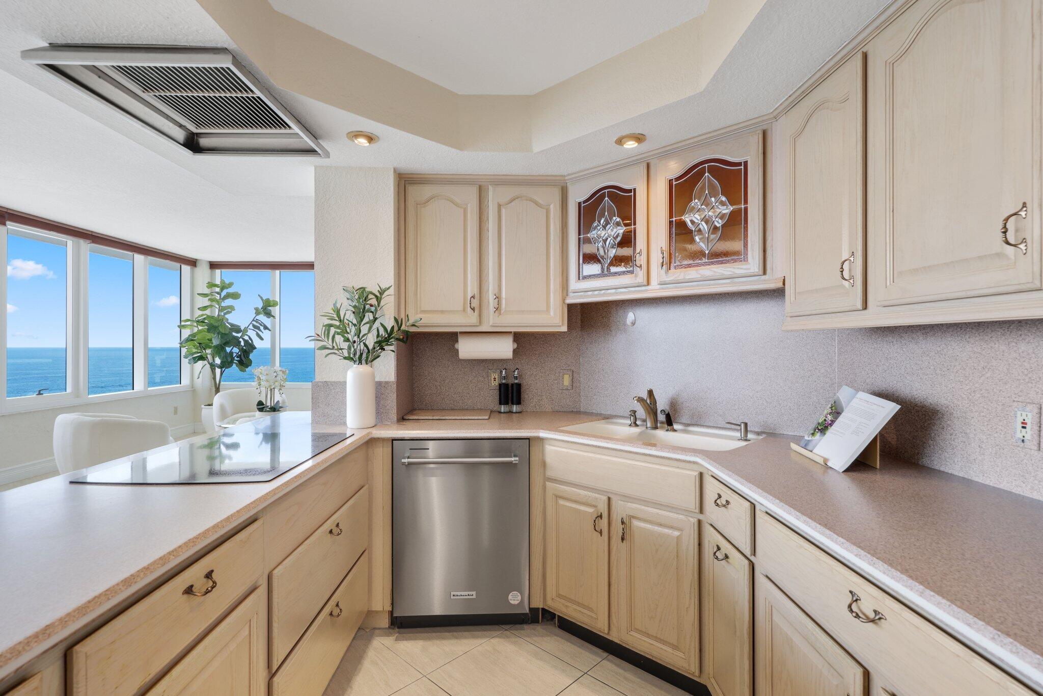 SABAL POINT - Residential