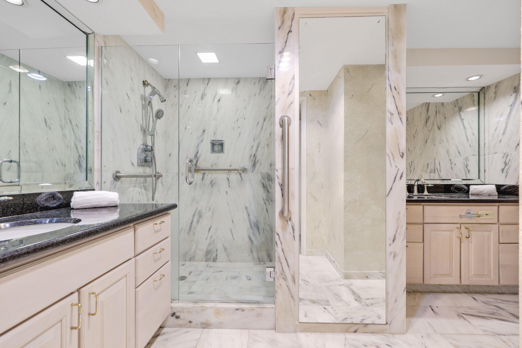 SABAL POINT - Residential