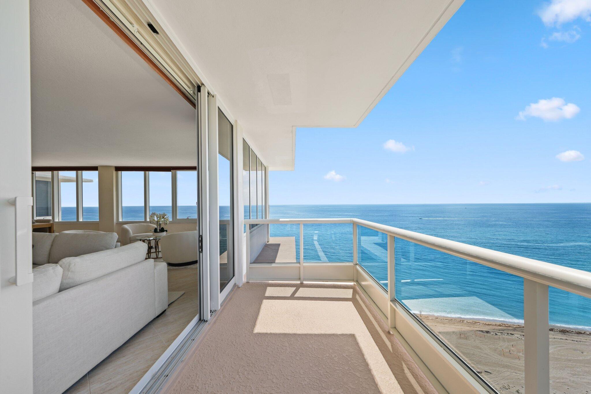 SABAL POINT - Residential