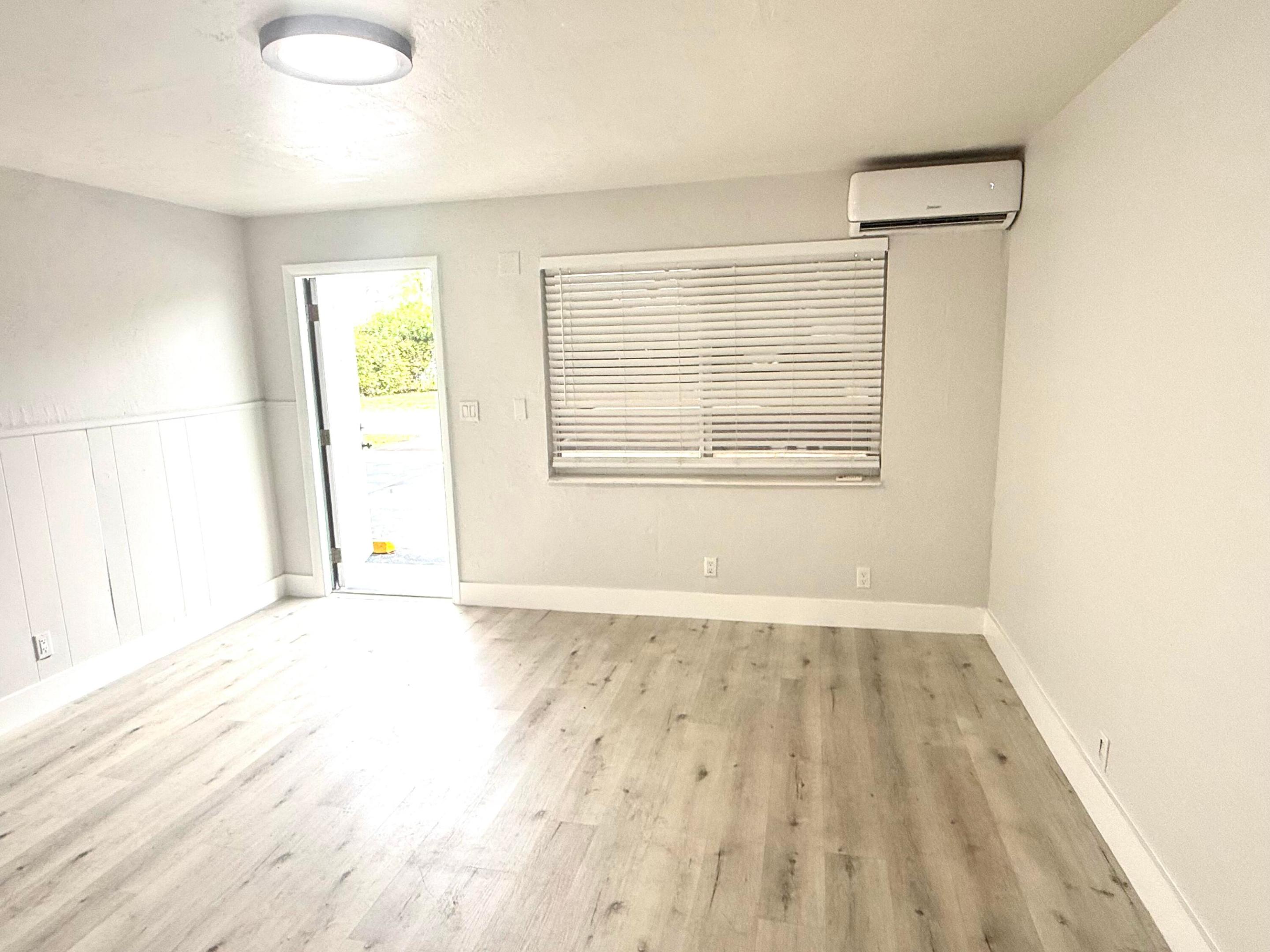 720 NE 7th Street 2A