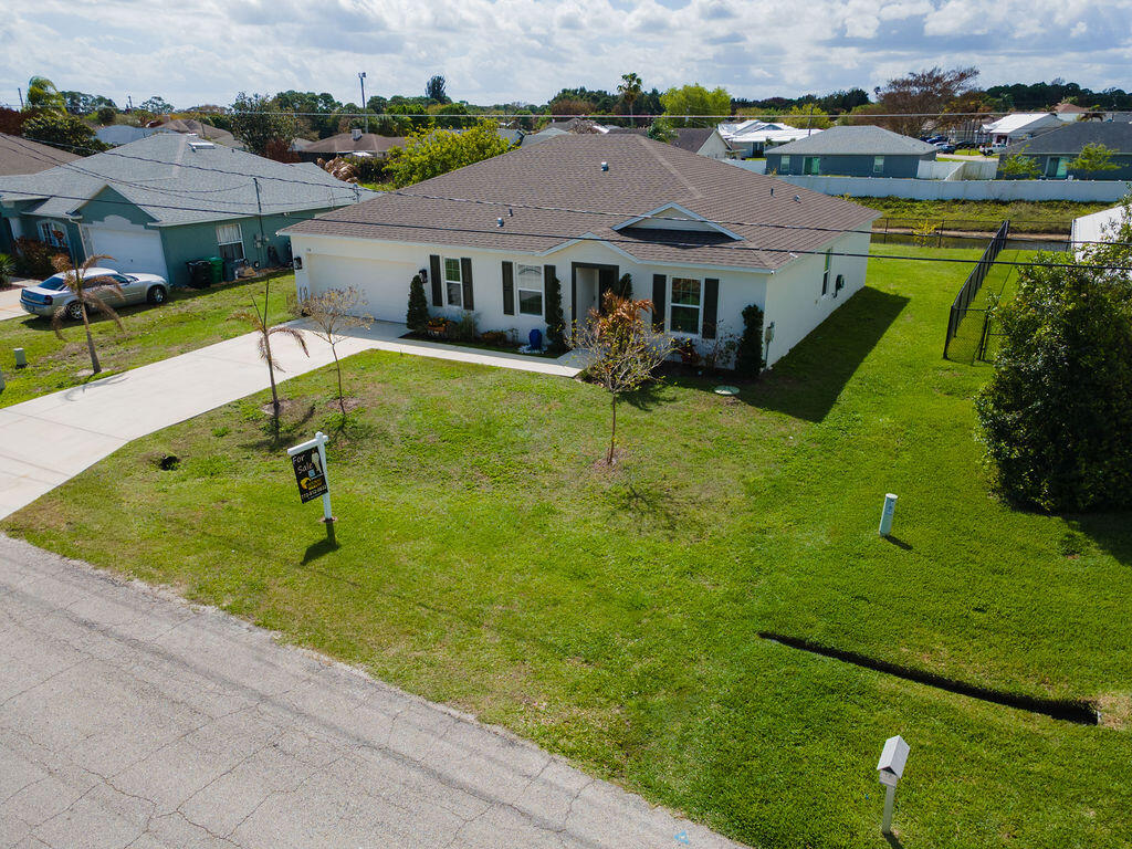 PORT ST LUCIE SECTION 13 - Residential