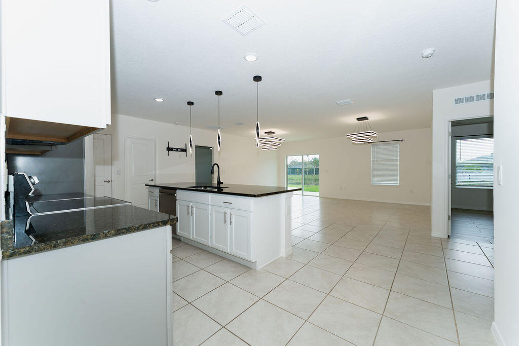 PORT ST LUCIE SECTION 13 - Residential