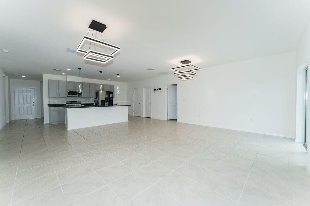 PORT ST LUCIE SECTION 13 - Residential