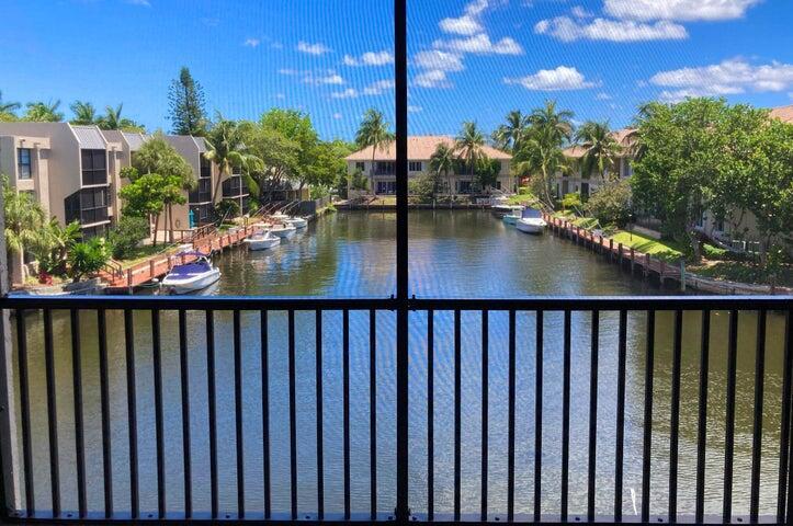 SEASONAL FOR 5000$ A MONTH, 4 MONTHS MINIMUM This beautiful waterfront 2 bedroom 2 bath condo is available now and can be rented annual or seasonal. Will be fully furnished if seasonal. Breathtaking view of wide canal from your private screened balcony with no neighbours above you. New kitchen and appliances and freshly painted. Just across the street from Royal Palm Yacht club and walking distance to Boca Raton restaurants and shops.Boat dock may be available upon request from association.