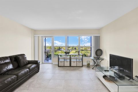 Tiny photo for 10777 W Sample Road #711, Coral Springs, FL 33065 (MLS # F10543744)