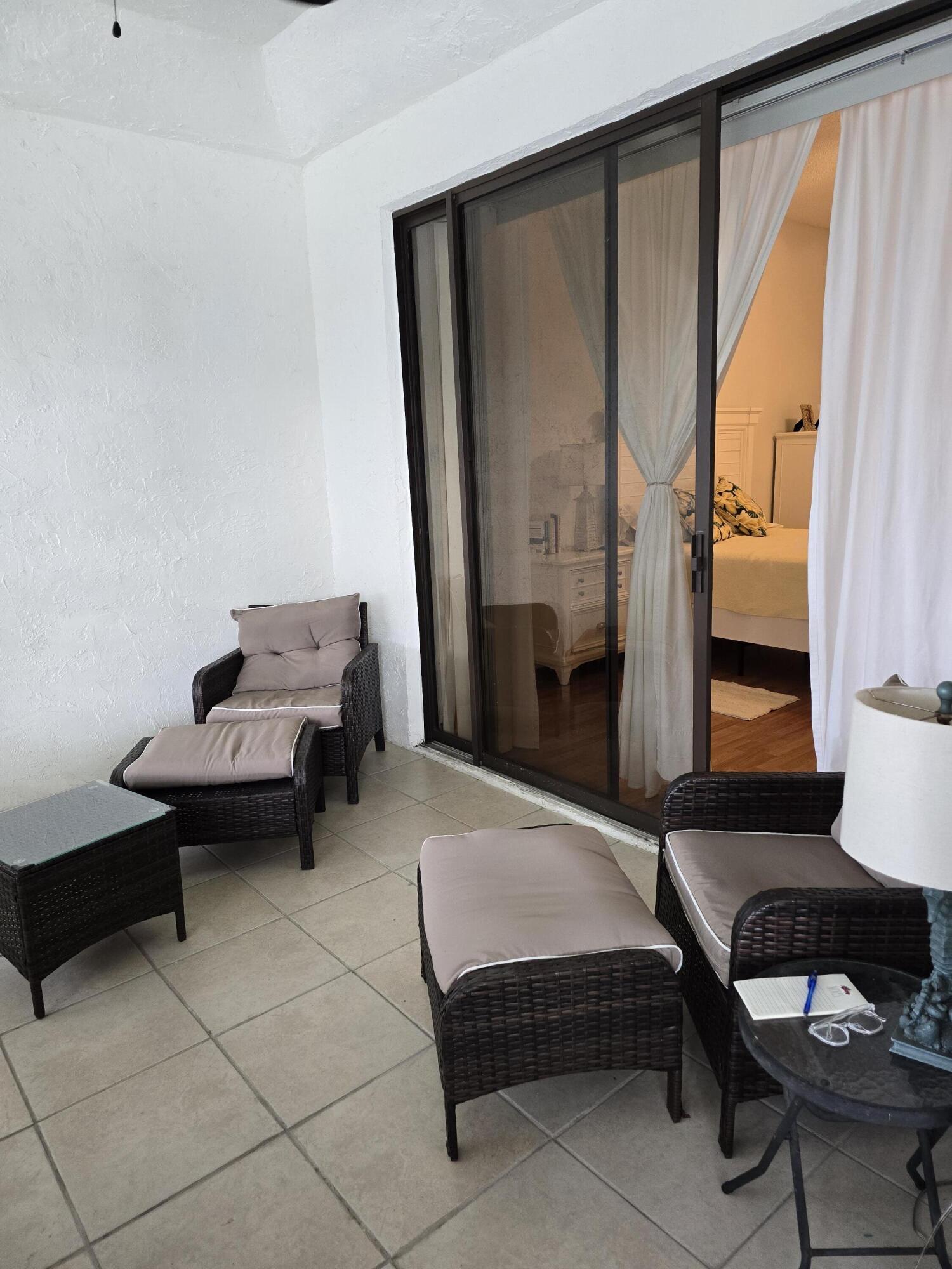 LA PAZ AT BOCA POINTE - Residential Lease