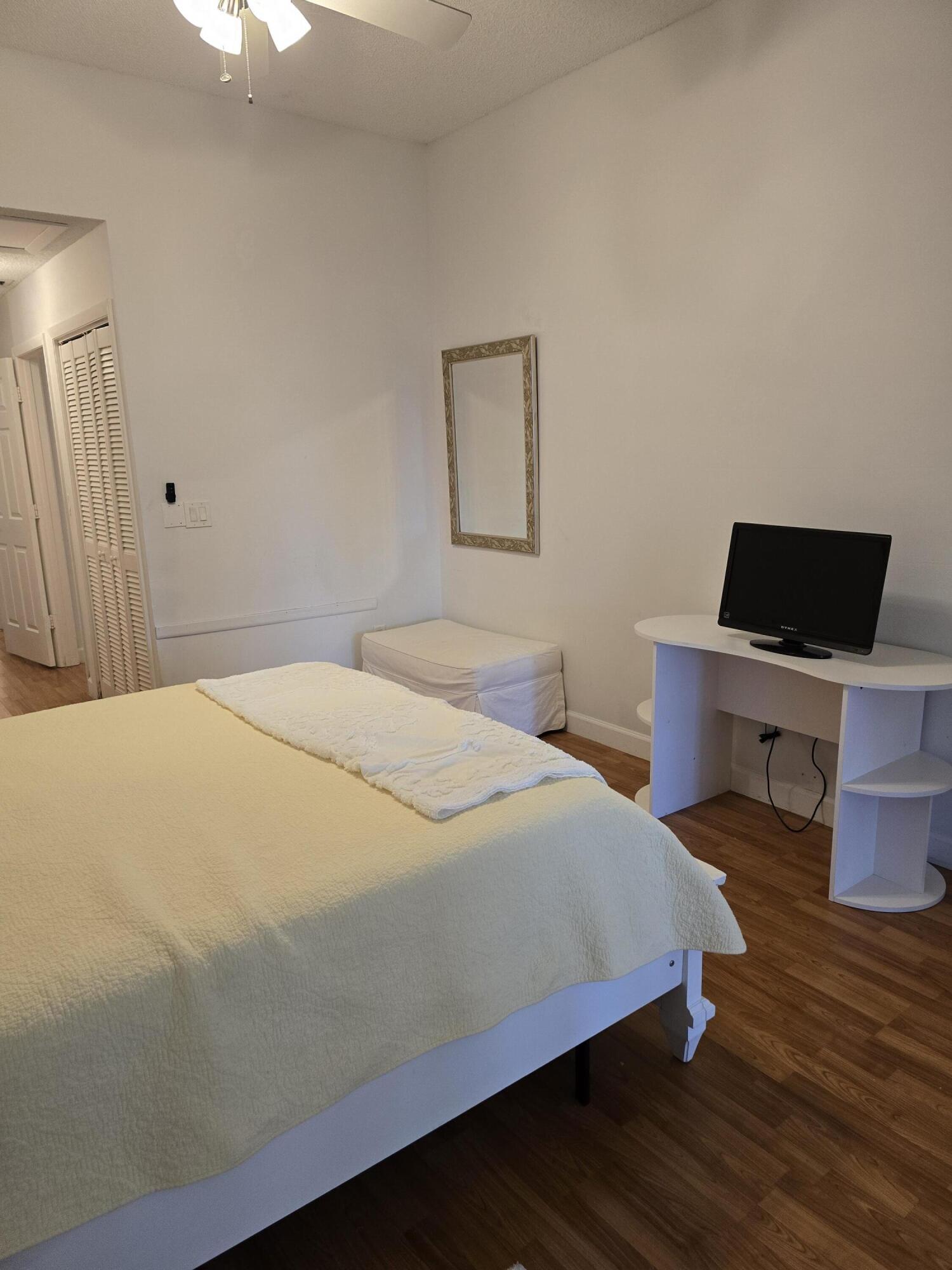 LA PAZ AT BOCA POINTE - Residential Lease