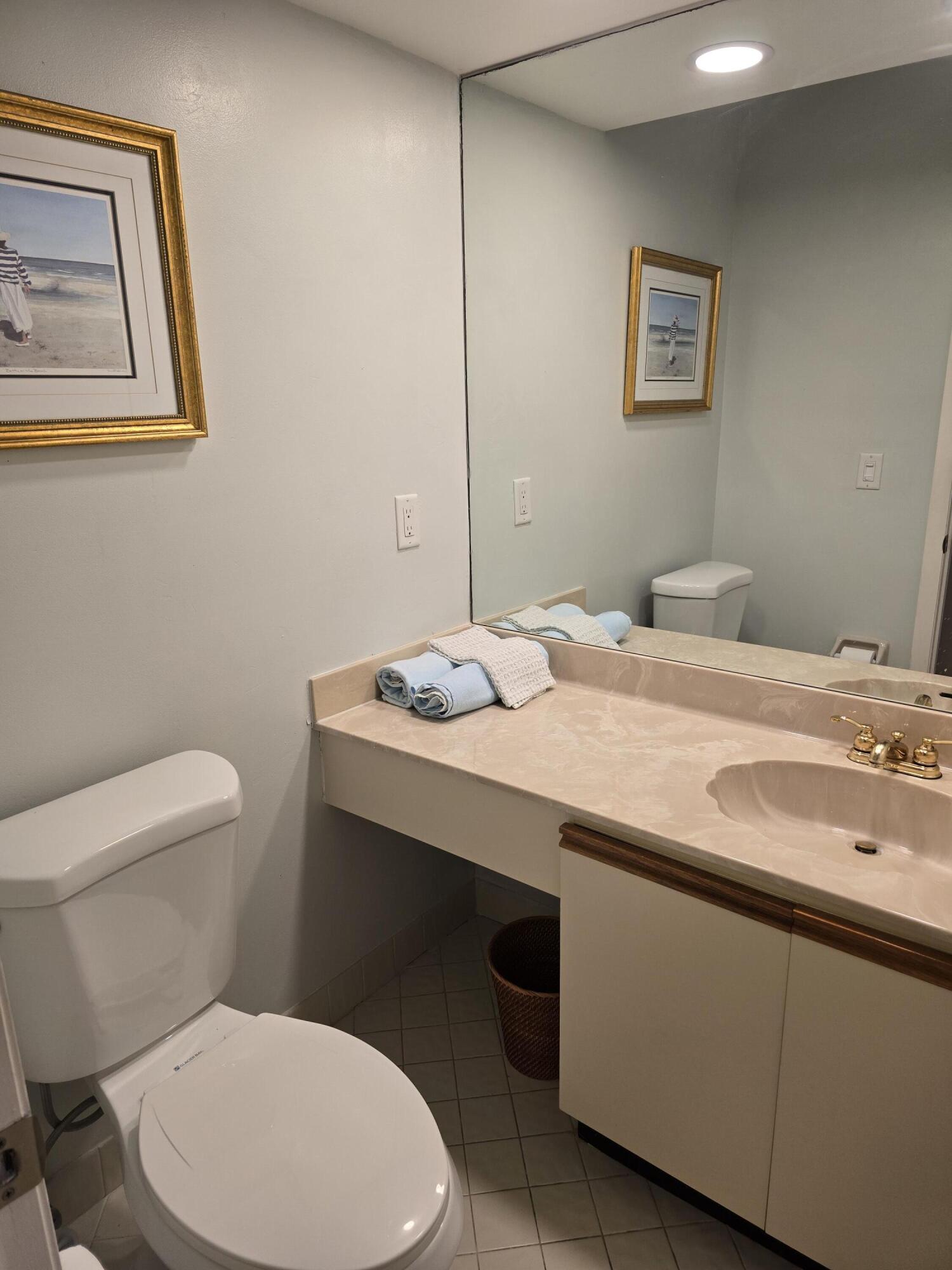 LA PAZ AT BOCA POINTE - Residential Lease