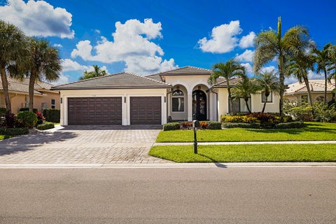 Photo of 11618 MANATEE BAY Lane, Wellington, FL 33449 (MLS # B26083941)