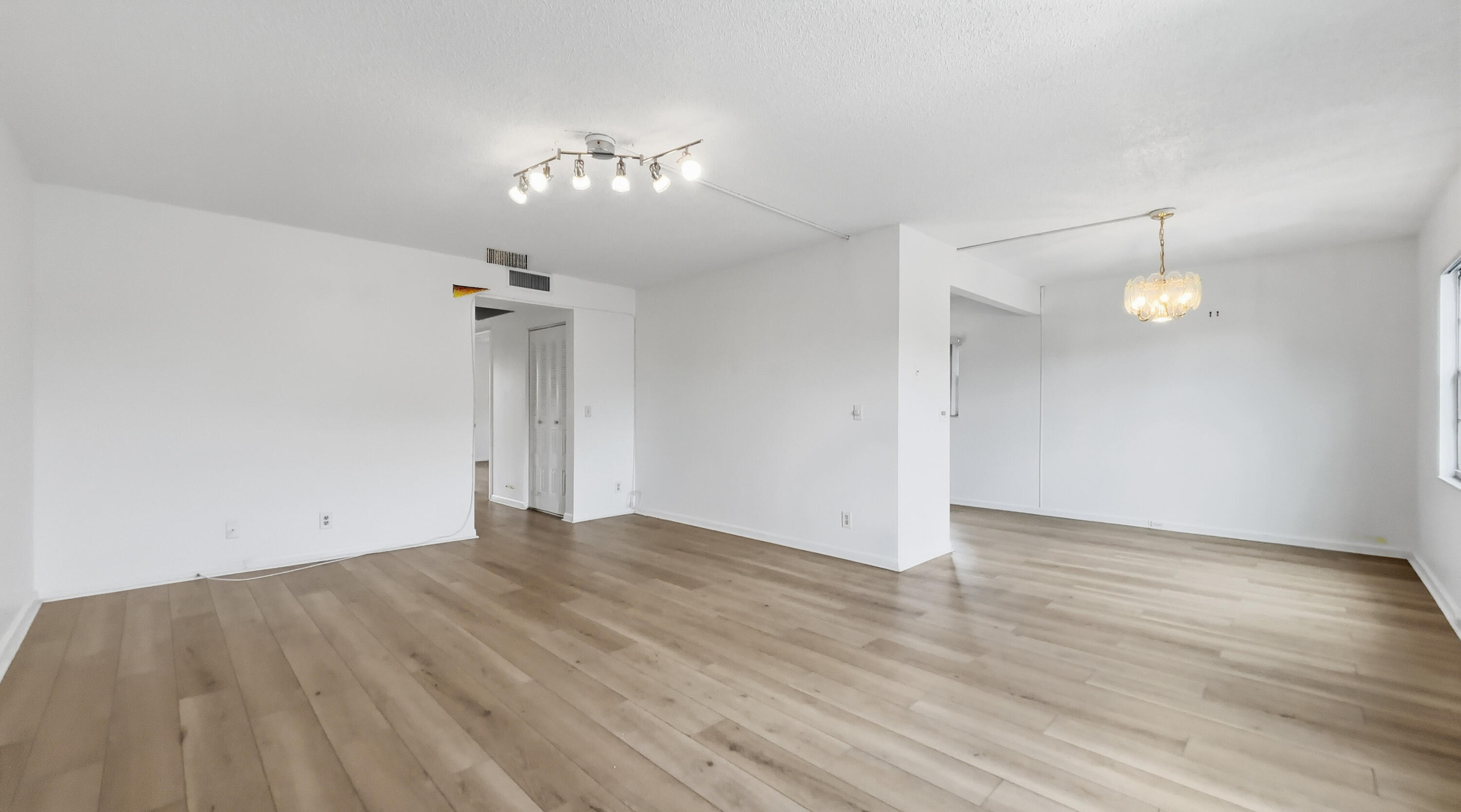 NEW HAMPTON AT CENTURY VI - Residential