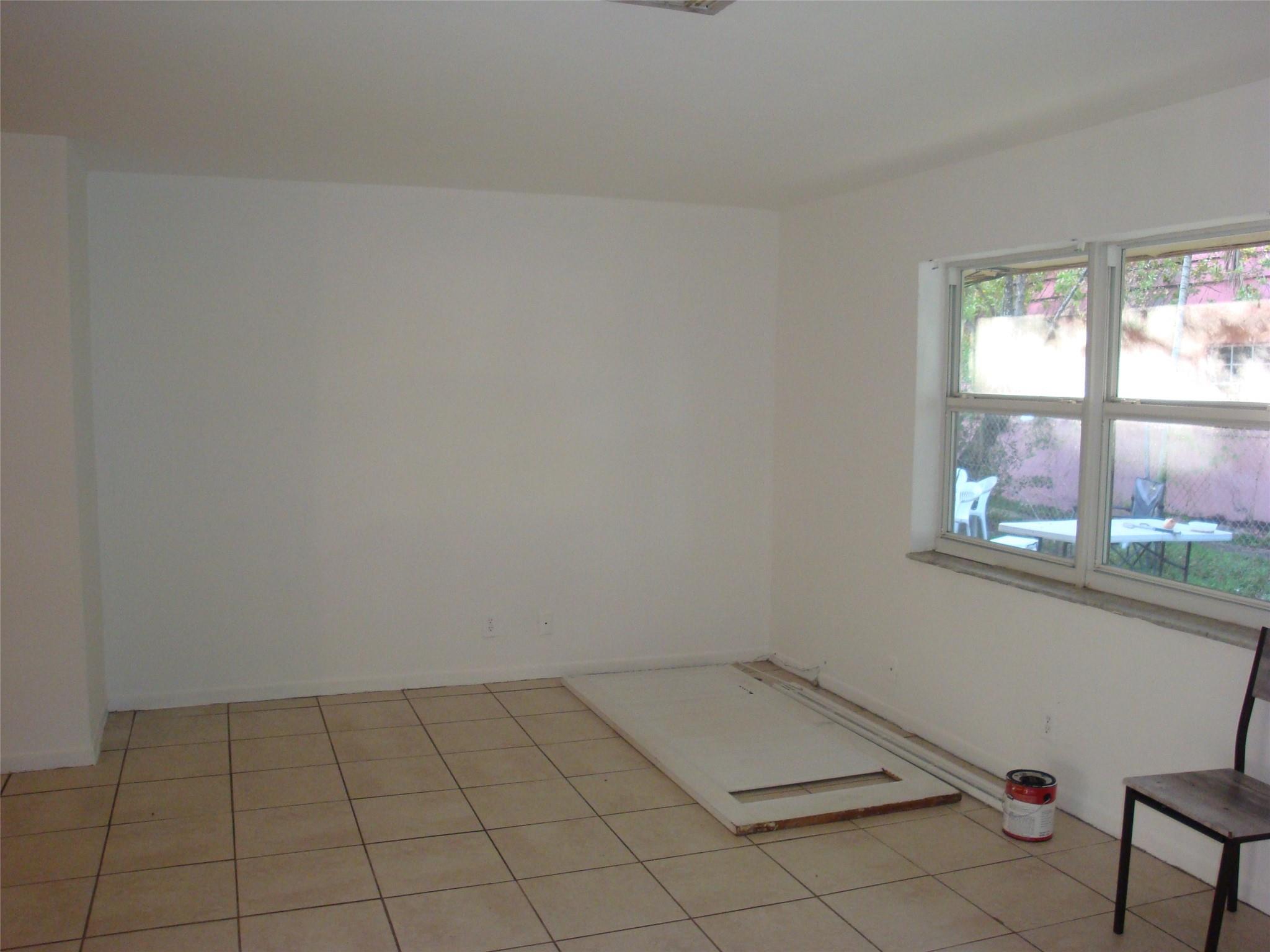 Fairview Amd 10-25 B - Residential Lease