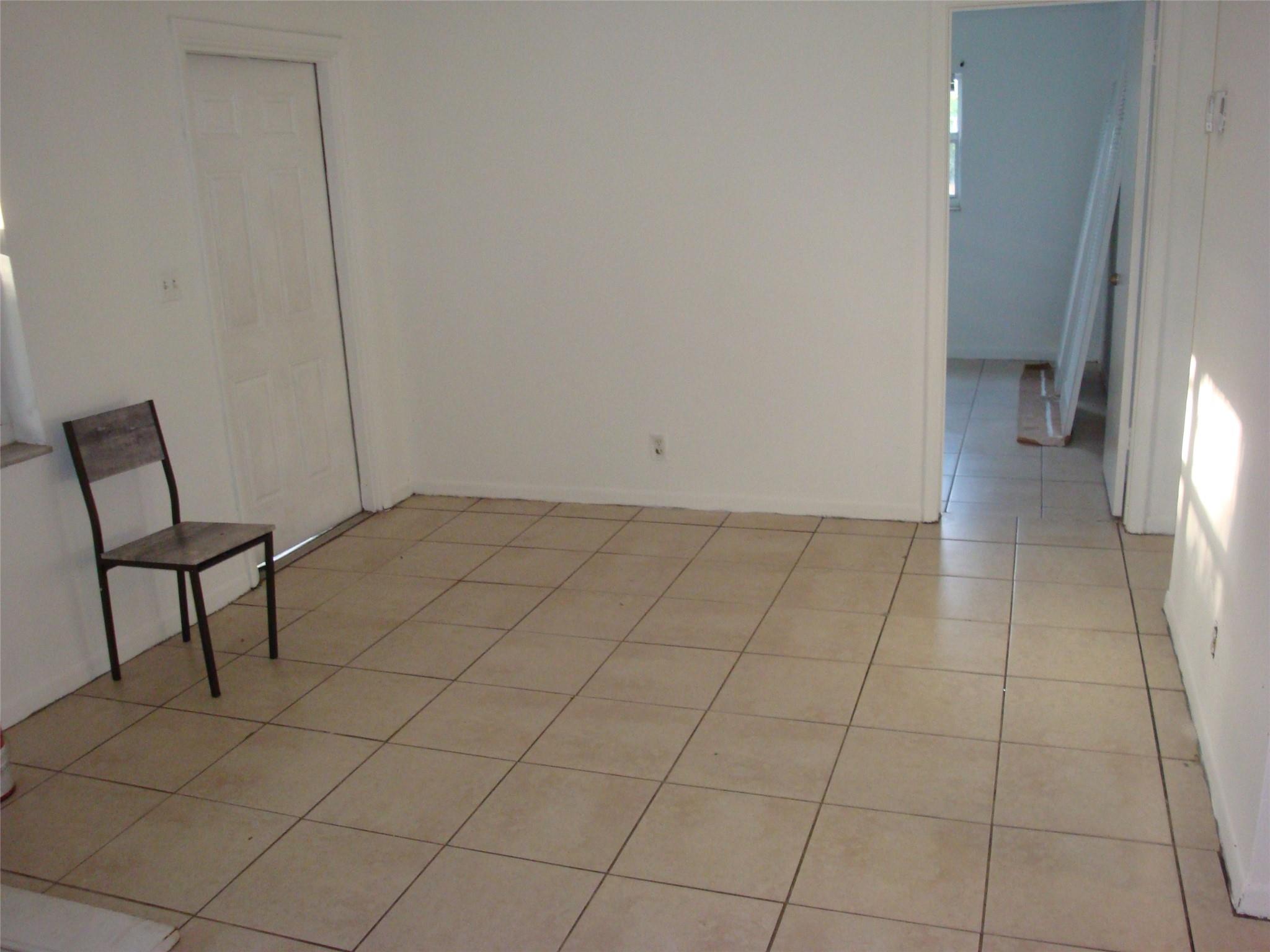 Fairview Amd 10-25 B - Residential Lease