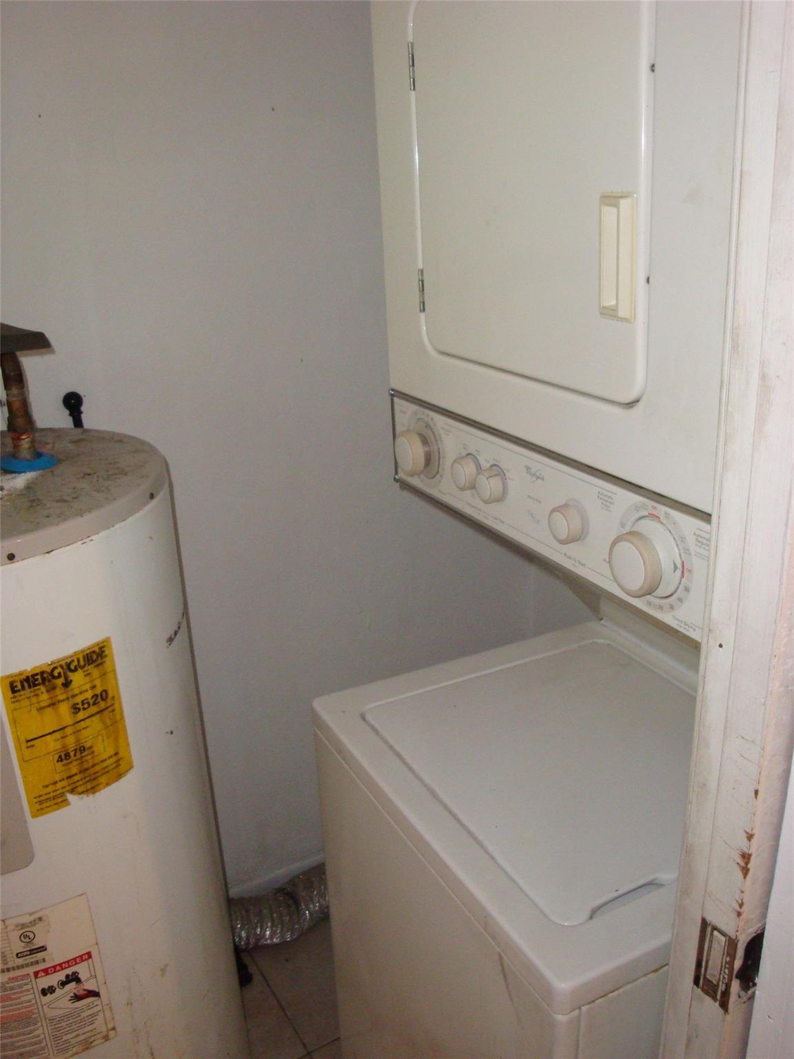 Fairview Amd 10-25 B - Residential Lease