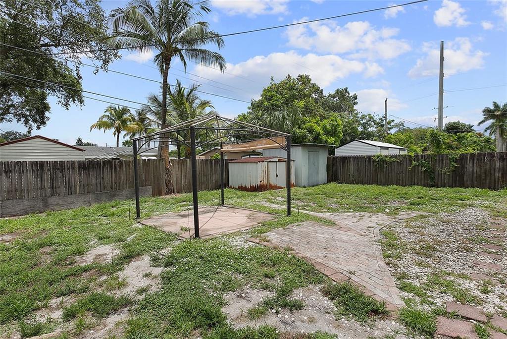 Linwood Gardens 2 51-37 B - Residential