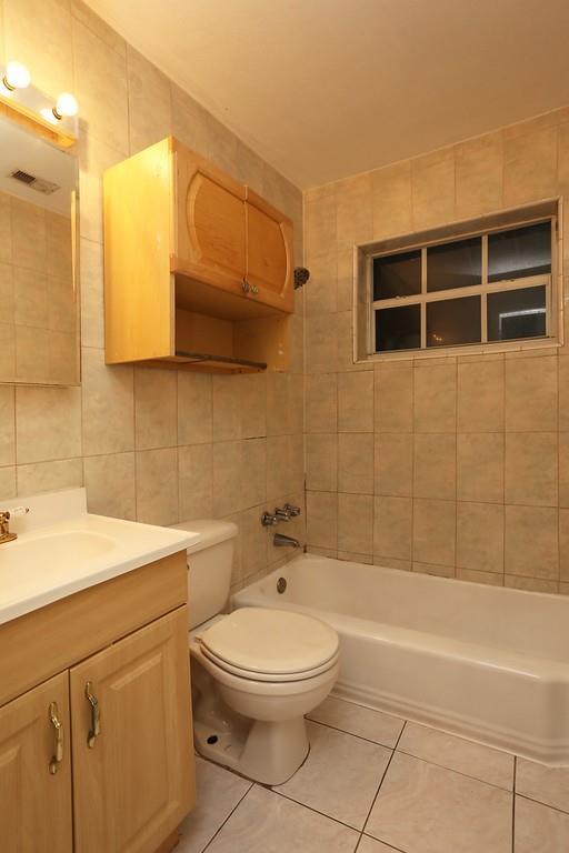 Linwood Gardens 2 51-37 B - Residential