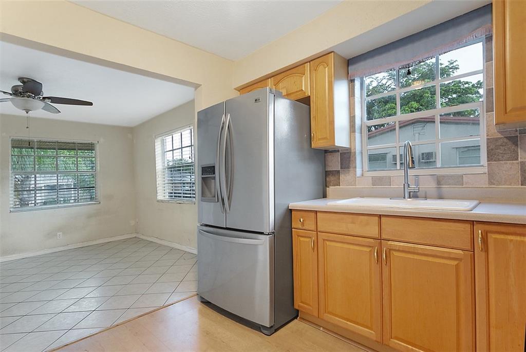 Linwood Gardens 2 51-37 B - Residential