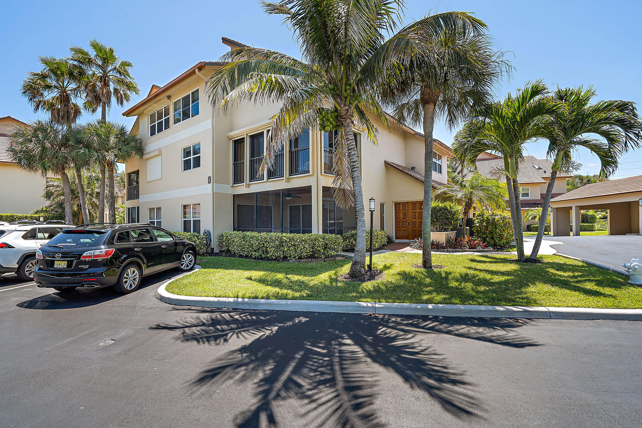 BEACHCOMBER CONDO - Residential Lease