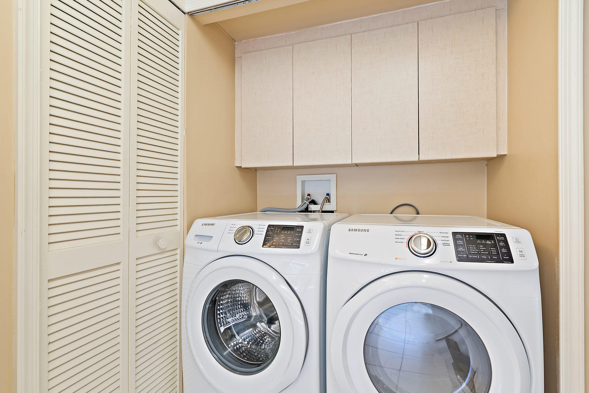 BEACHCOMBER CONDO - Residential Lease