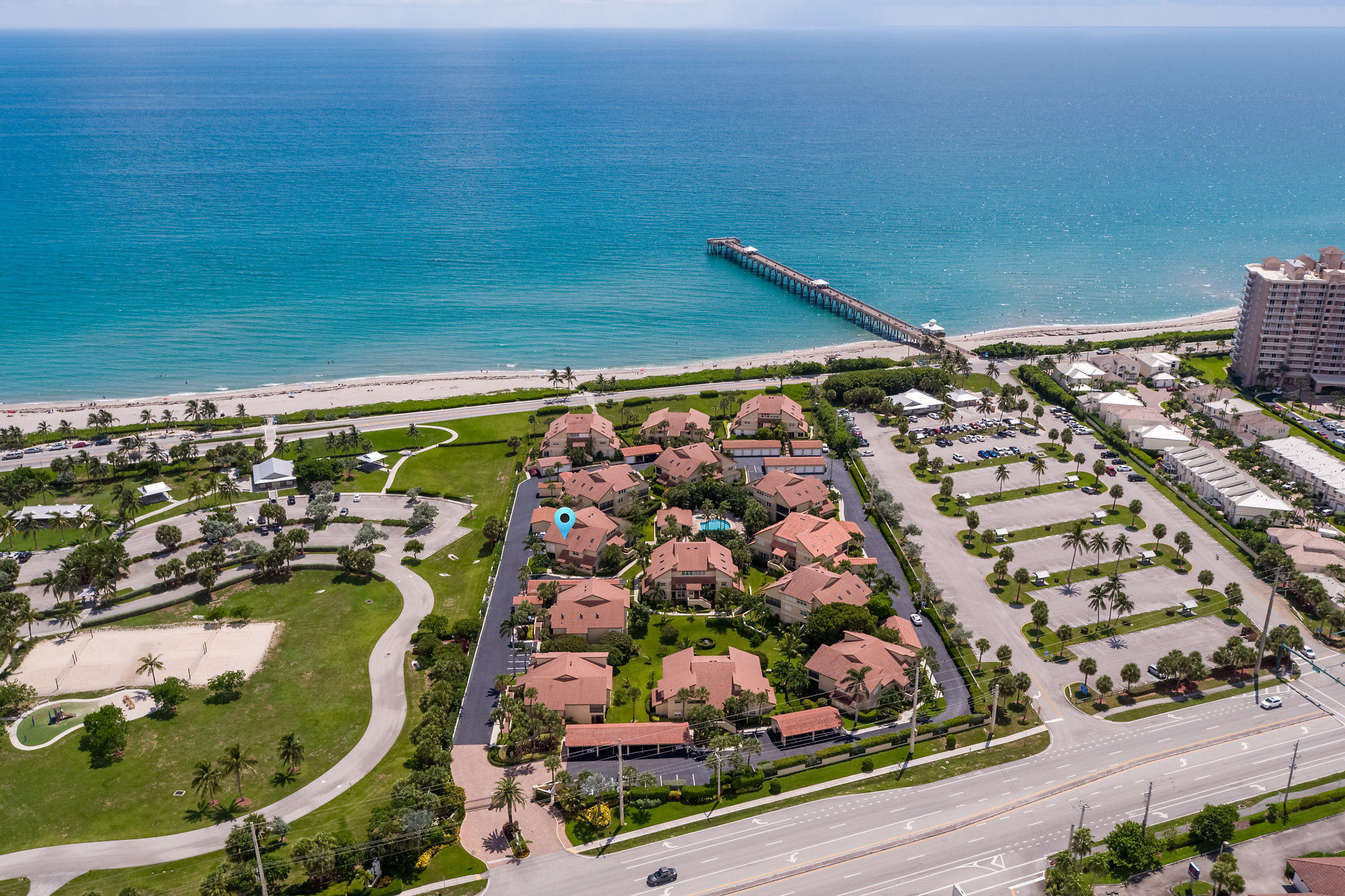 BEACHCOMBER CONDO - Residential Lease