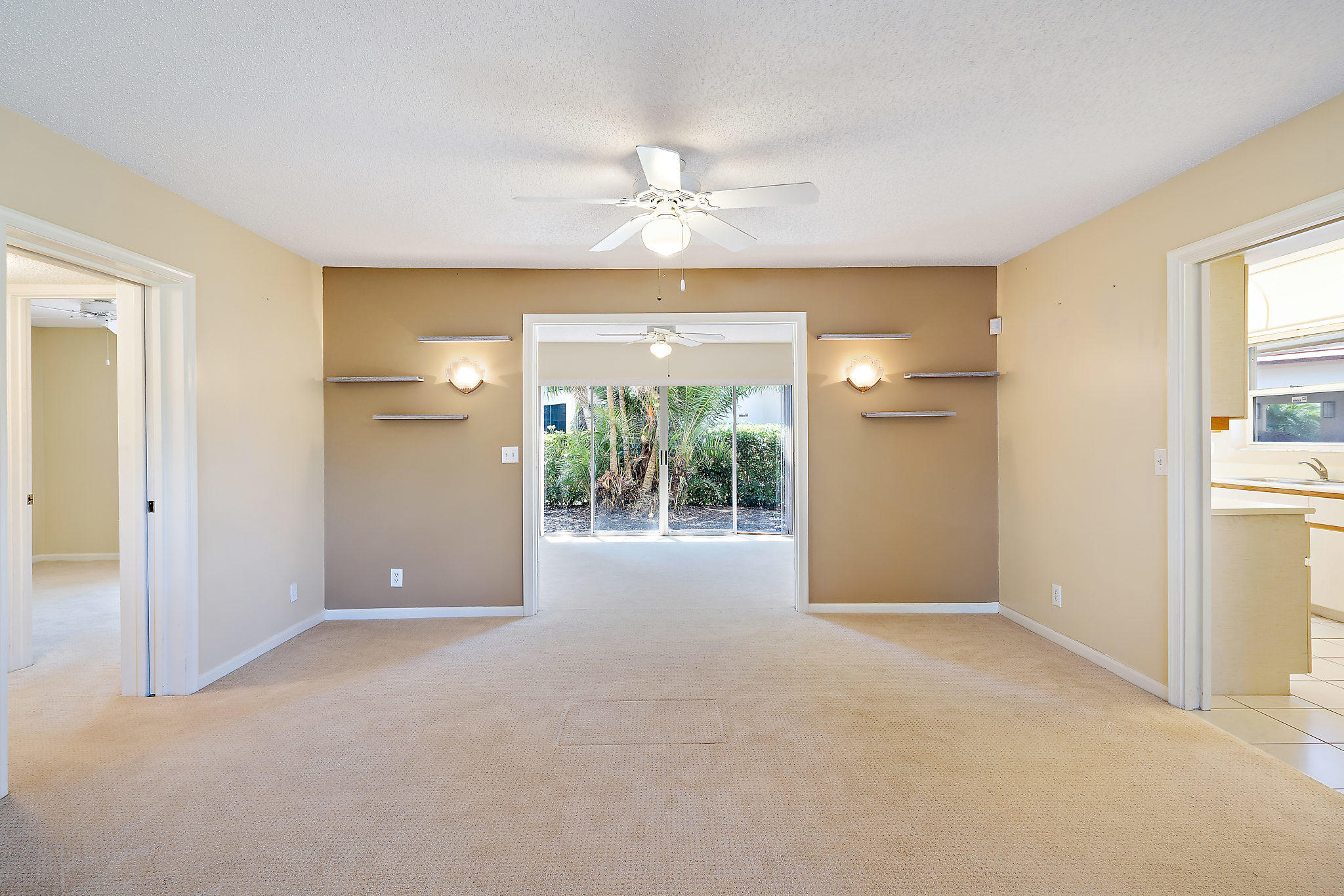 BEACHCOMBER CONDO - Residential Lease