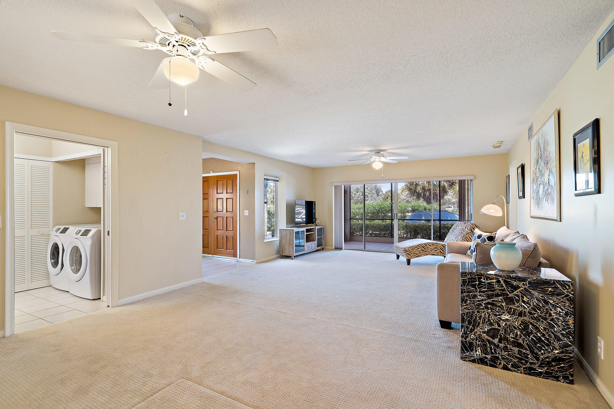 BEACHCOMBER CONDO - Residential Lease