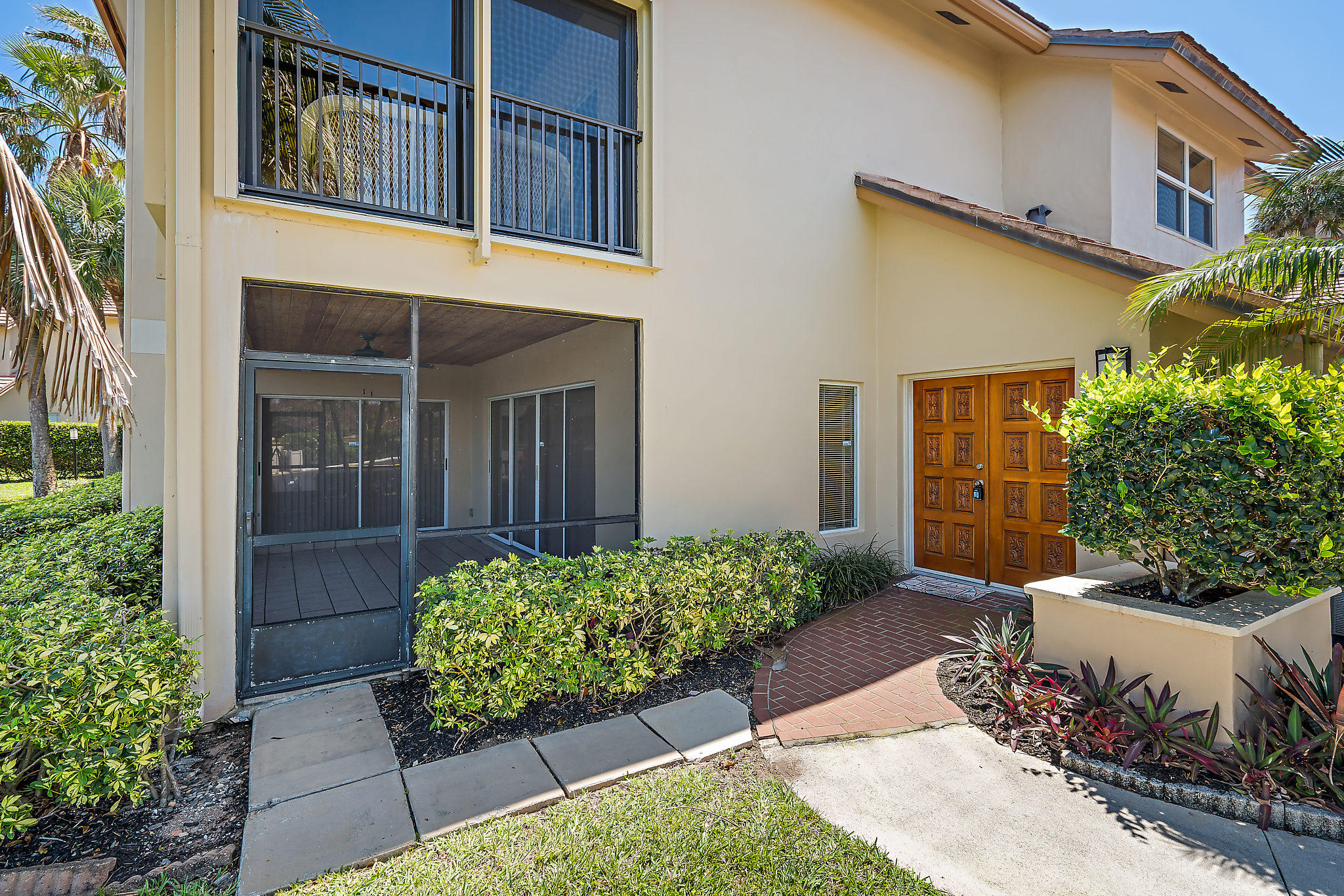 BEACHCOMBER CONDO - Residential Lease