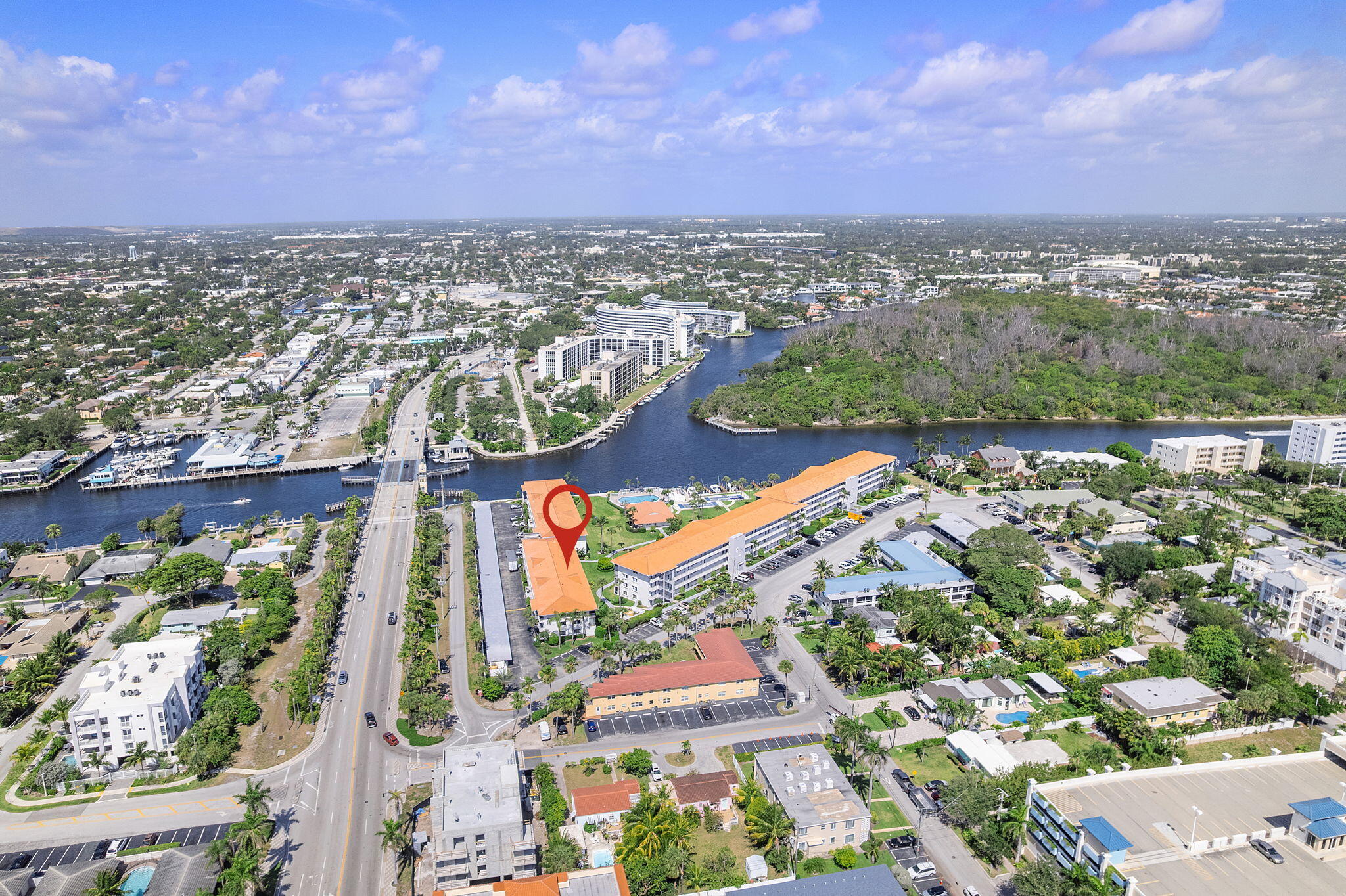 PENTHOUSE NORTH CONDO - Residential Lease