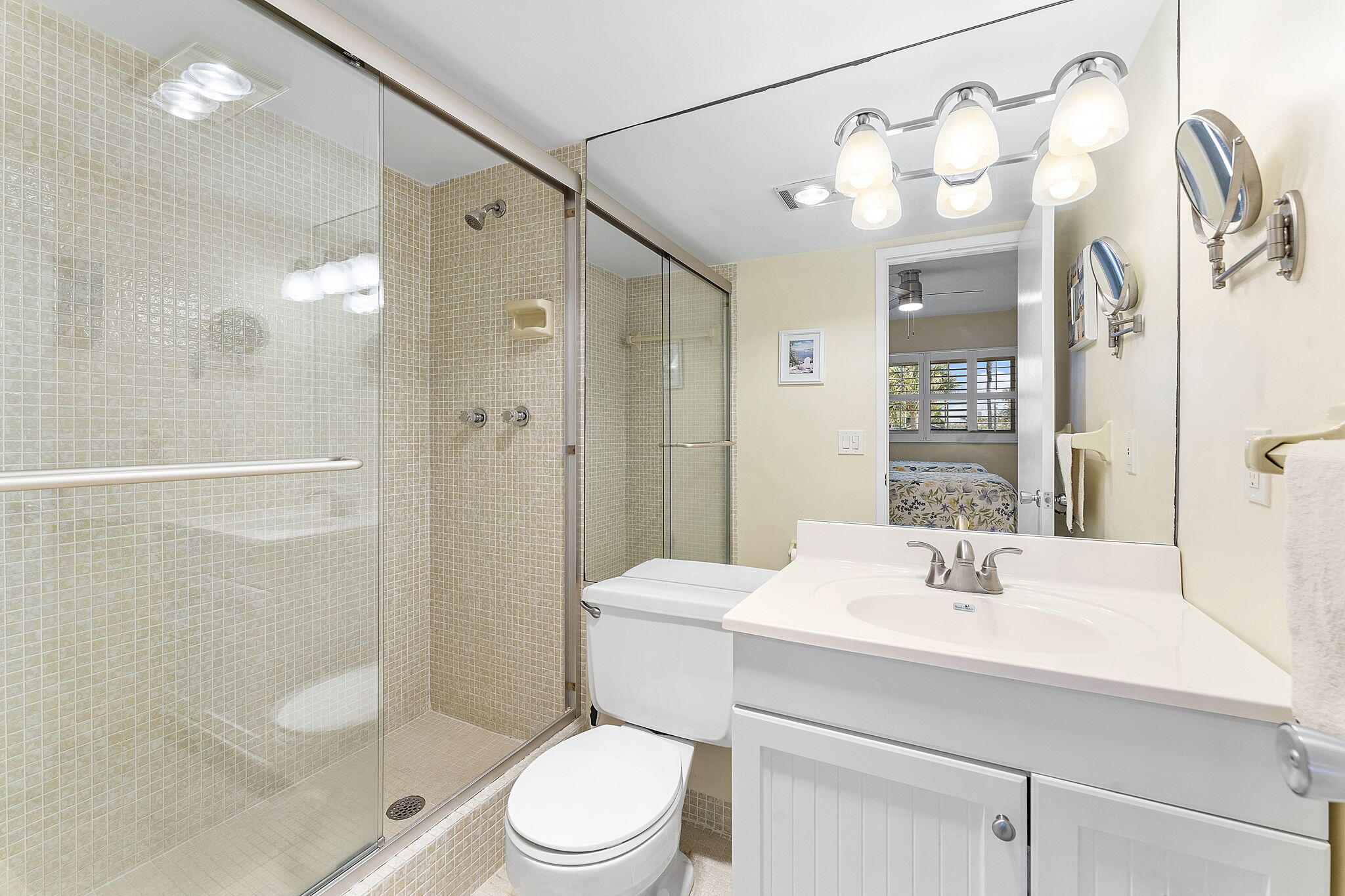 PENTHOUSE NORTH CONDO - Residential Lease