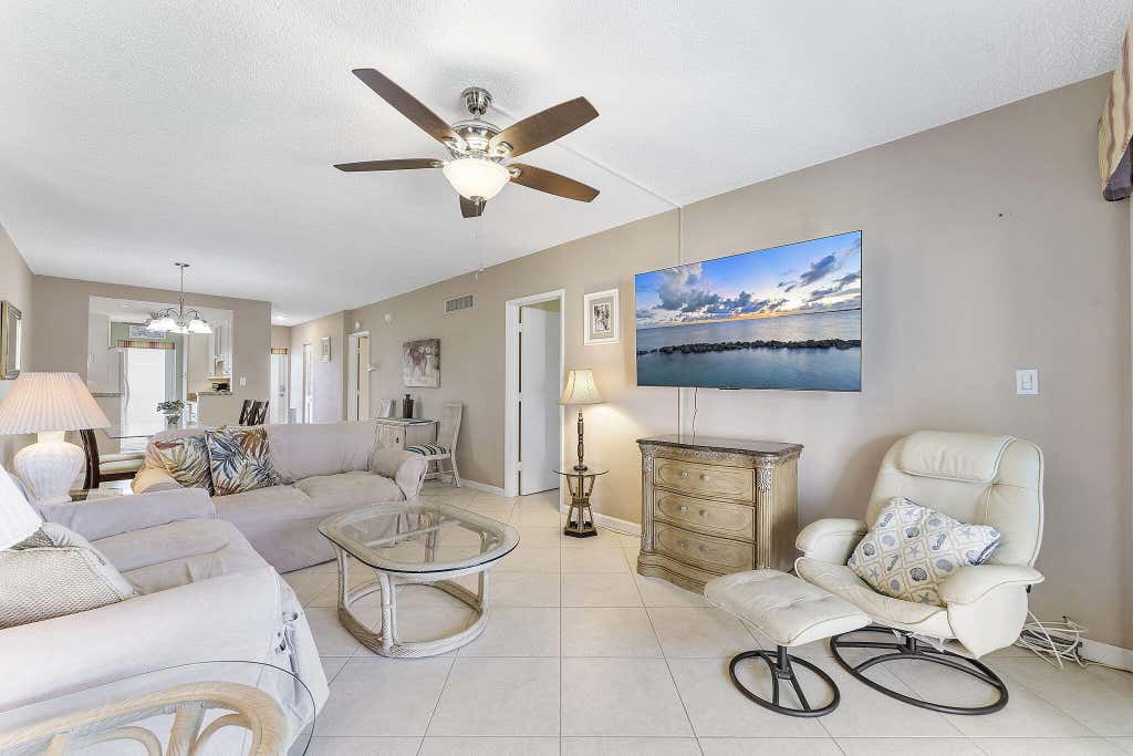 Photo of 101 NE 19th Avenue #208, Deerfield Beach, FL 33441 (MLS # B26034149)