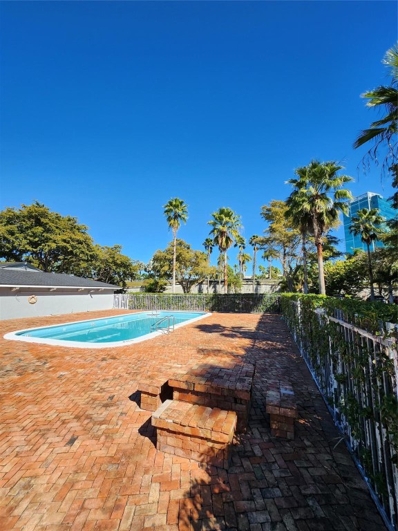 Dadeland Place - Residential Lease