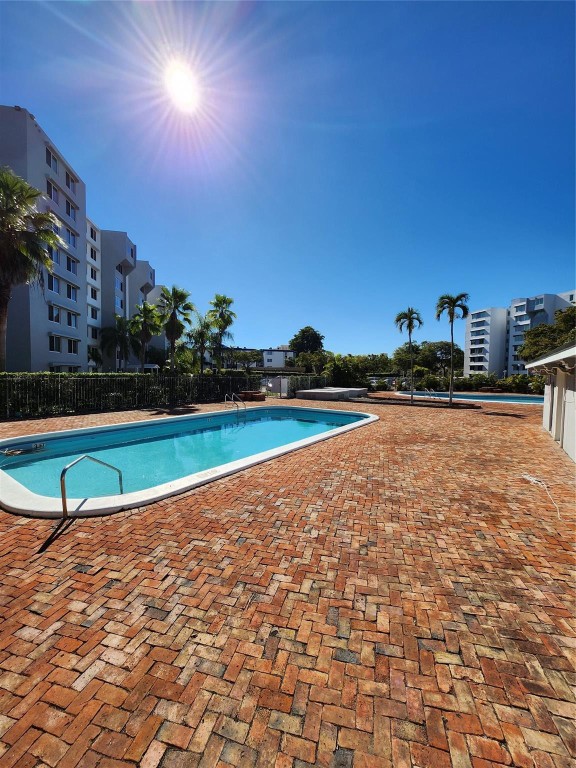 Dadeland Place - Residential Lease